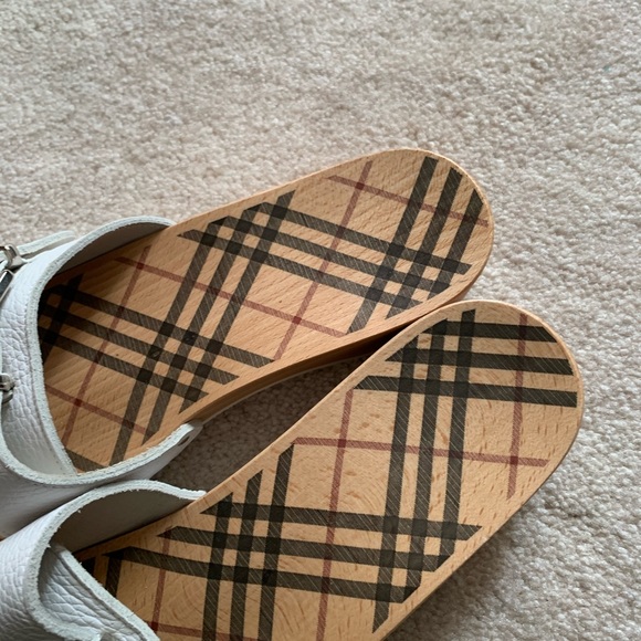 Burberry Mules - Picture 3 of 10